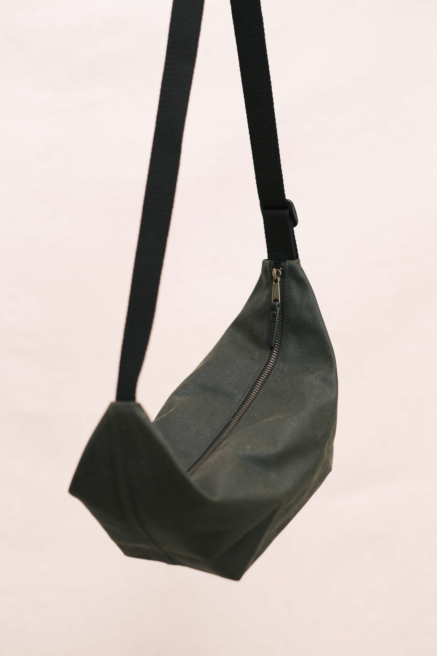 Waxed Canvas Sling - Army Green