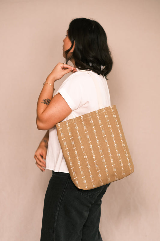 Woven Daisy Tote